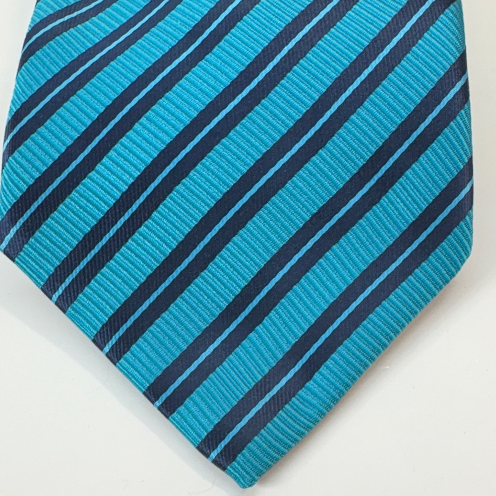 Kai Long HandMade 100% Silk Teal and Navy Tie